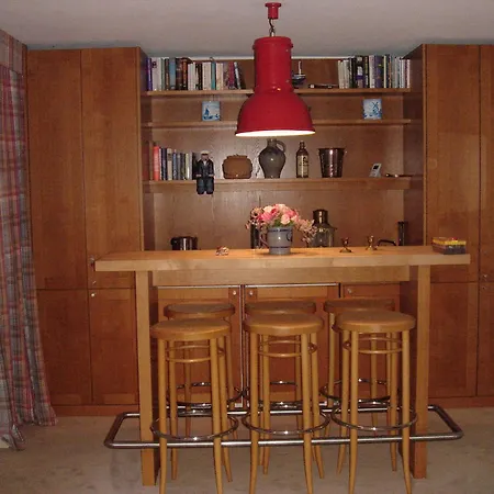 Haus Koebesinchen アパート